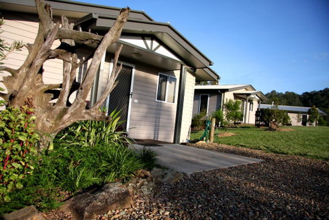 Yabbaloumba Retreat - Accommodation Gladstone 0