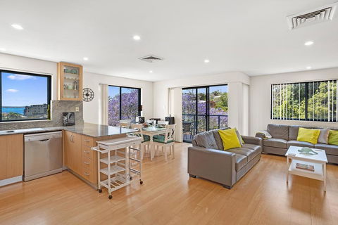 Yacaaba Terrace, Unit 9, 3 Yacaaba Street - Accommodation Gladstone 1