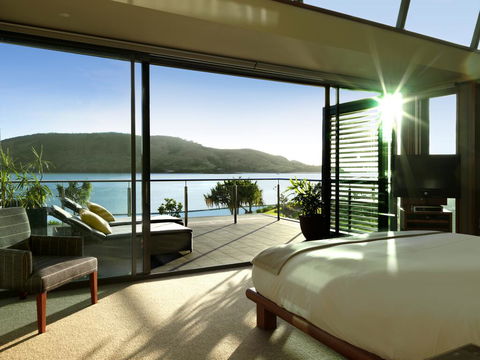 Yacht Club Villas - Accommodation Gladstone 1