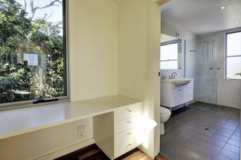YALLUMBEE - Accommodation Gladstone 3