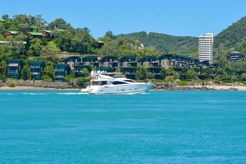Yacht Club Villa 33 - Serenity - 4 Bedroom 4 Bathroom House Ocean Views 2 Buggies - Accommodation Gladstone 2