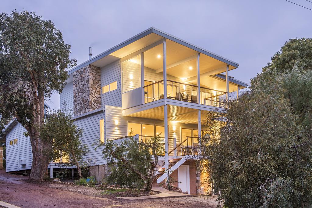 Dunsborough WA Accommodation Gladstone