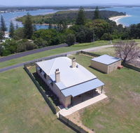 Yamba Pilot Cottage 2 - pets welcome - close to beach - Accommodation Gladstone