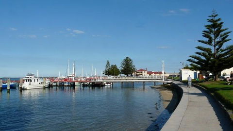 Yarram Holiday Park - Accommodation Gladstone 3