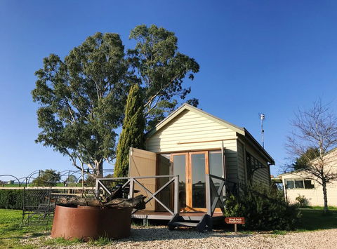 Yea Wood Duck Cabin - Accommodation Gladstone 0