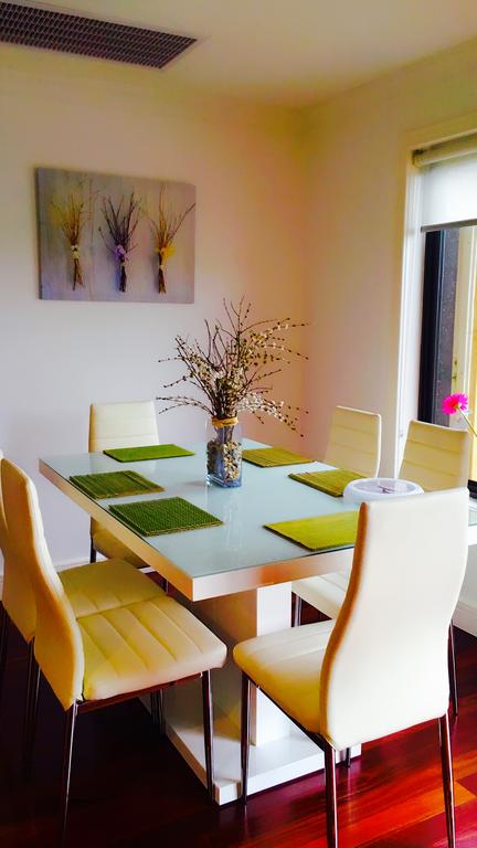 Yes Holiday Home - Accommodation Gladstone 3