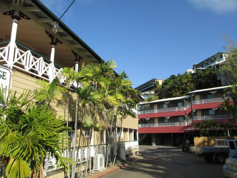 Yongala Lodge By The Strand - Accommodation Gladstone 1