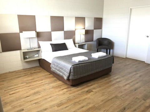 Yongala Lodge By The Strand - Accommodation Gladstone 3
