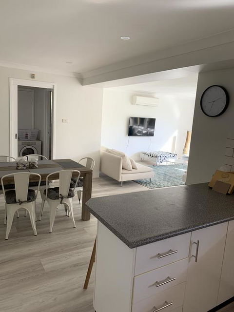 York Cosy Stays - Accommodation Gladstone 1