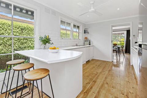 YIN-YANG - MOUNT ELIZA - Accommodation Gladstone 2