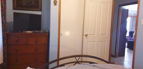 York's Lookout Lodge Bed And Breakfast - Accommodation Gladstone 1