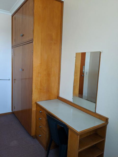 Young Budget Accommodation - Accommodation Gladstone 1