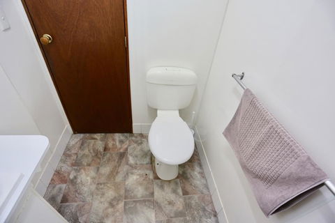 Young Caravan Park - Accommodation Gladstone 3