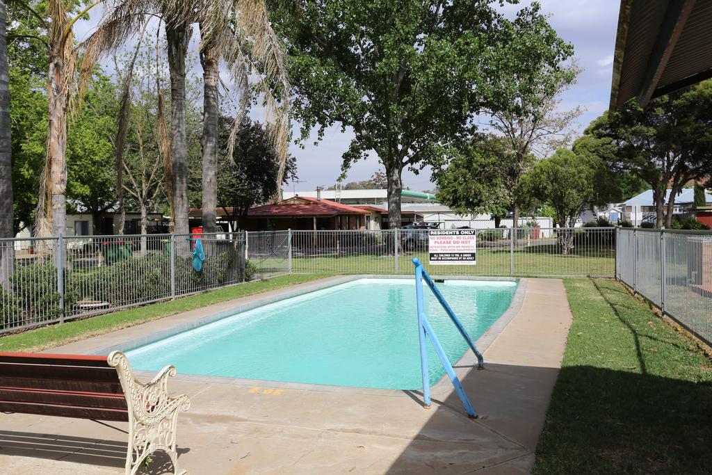 Young NSW Accommodation Gladstone