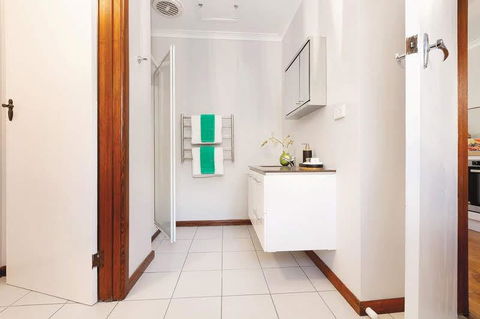 Your Ballarat Home - Accommodation Gladstone 2