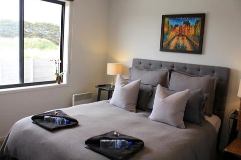 Your Home Away From Home - Accommodation Gladstone 0
