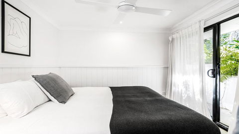 Your Luxury Escape - Den - 5min Walk To Clarke's Beach - Accommodation Gladstone 2