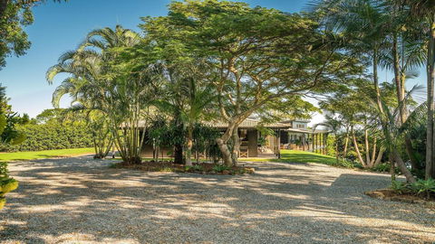 Your Luxury Escape - Illuka On Coopers - Accommodation Gladstone 1