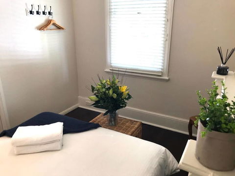 YSG The Edward Townhouse 151 - Walk To Town - Accommodation Gladstone 1