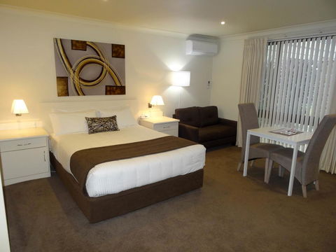 Zig Zag Motel - Accommodation Gladstone 0