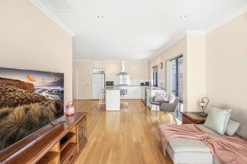 3b2b Bentley Home - Accommodation Gladstone 4