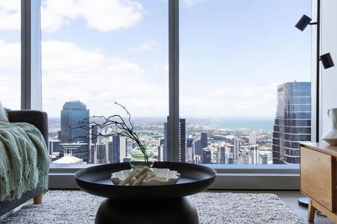 A 2BR Apt With Amazing City Views, FREE Parking - Accommodation Gladstone 4