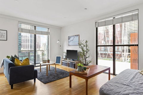 A 2BR Loft Near Melbourne Central FREE Parking - Accommodation Gladstone 1
