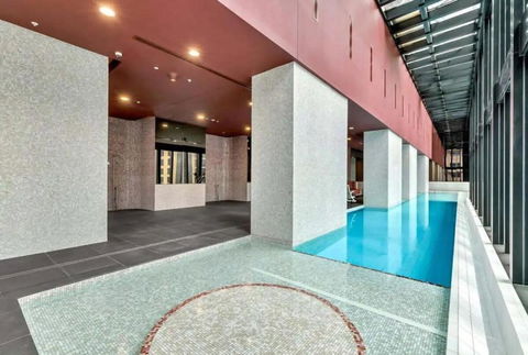 A 3BR Apt Next To Melbourne Central FREE Parking - Accommodation Gladstone 2