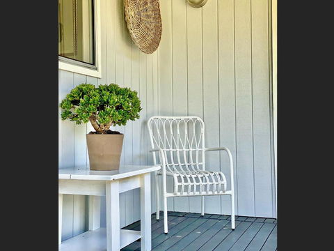 A AMITY BEACH BABY - Accommodation Gladstone 1