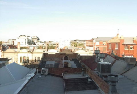 A Boutique Hideaway In The Heart Of Fitzroy - Accommodation Gladstone 4