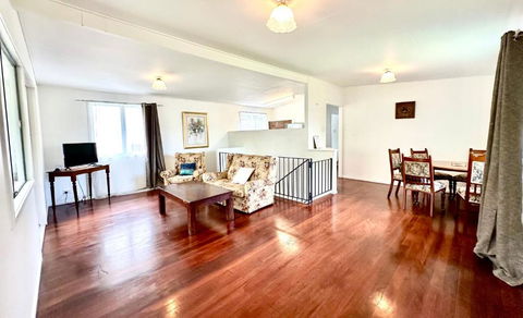 A Comfortable House Close To Westfield - Accommodation Gladstone 1