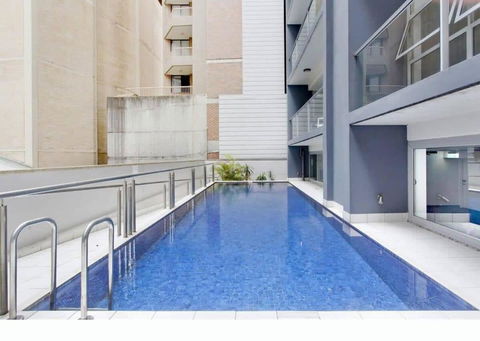 A Comfy 2BR Apt Amazing View Of Darling Harbour - Accommodation Gladstone 3