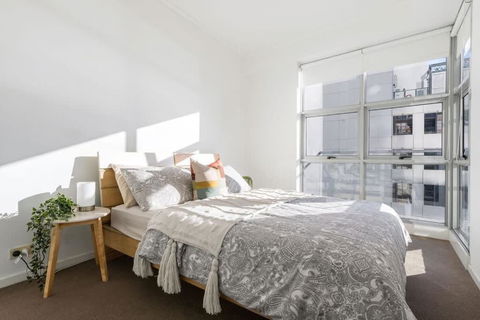 A Comfy 2BR Apt Amazing View Of Darling Harbour - Accommodation Gladstone 4