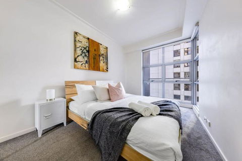 A Comfy 2BR Apt Right Next To Darling Harbour - Accommodation Gladstone 3