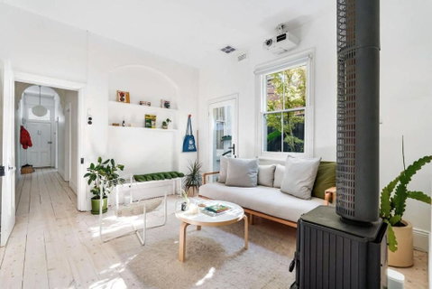 A Designer Terrace House By Edinburgh Gardens - Accommodation Gladstone 0