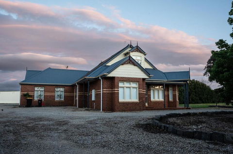 A Gem In Strathtulloh - Accommodation Gladstone 0