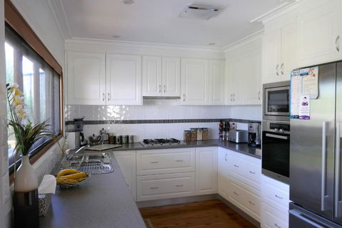 A Market Place Mudgee - Accommodation Gladstone 2