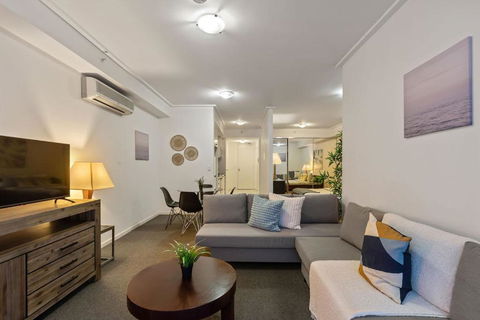 A Modern Studio For 6 Next To Darling Harbour - Accommodation Gladstone 1