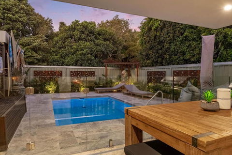 A Perfect Stay - Byron Sunrise - Heated Pool - Accommodation Gladstone 2