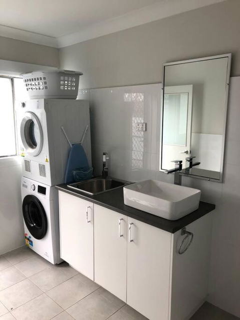 A Prince On Clinton - Accommodation Gladstone 1