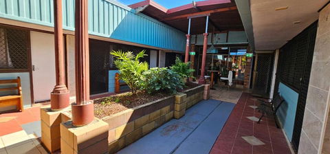 A Railway Lodge - Accommodation Gladstone 3