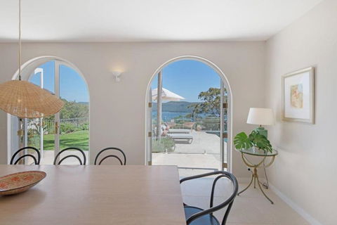 A Slice Of Paradise, Newly Transformed Avalon House With Breathtaking Views - Accommodation Gladstone 1