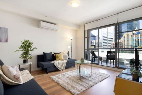 A Stylish & Bright Suite Next To Darling Harbour - Accommodation Gladstone 3