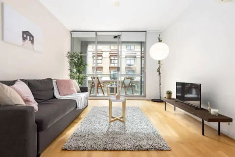 A Stylish & Cozy Studio Next To Darling Harbour - Accommodation Gladstone 0