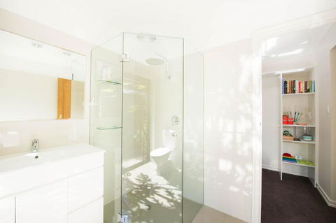 A Suite Spot In The Hills - Accommodation Gladstone 3