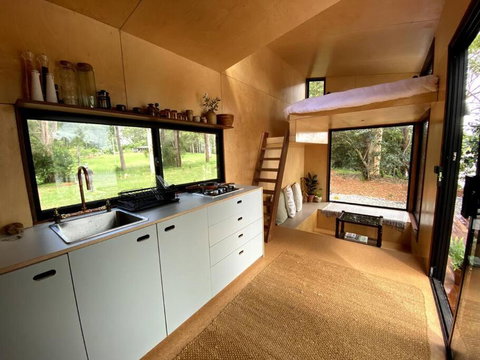 A Tamed Wilderness - Accommodation Gladstone 2