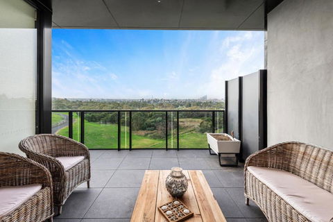 A Taste Of Paradise In Inner City Suburbia - Accommodation Gladstone 4