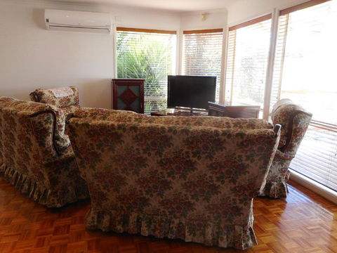 A Unique Holiday Home Between Avalon Airport And Melbourne CBD - Accommodation Gladstone 4