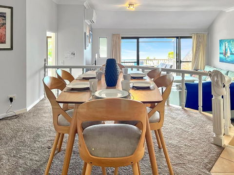 A Yachtsmans Rest Unit 3 37 Victoria Parade - Accommodation Gladstone 3