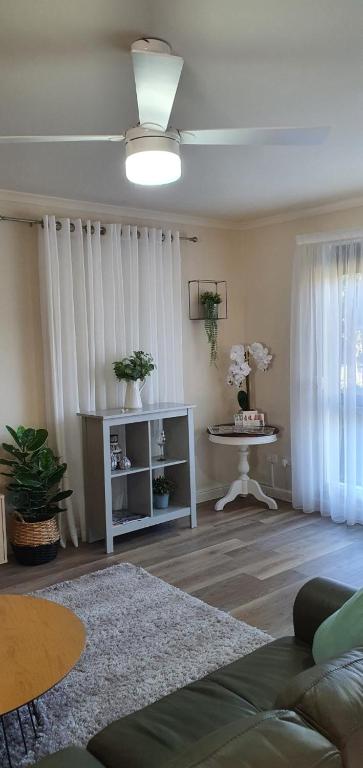 Abalone Guest Accommodation - Accommodation Gladstone 2